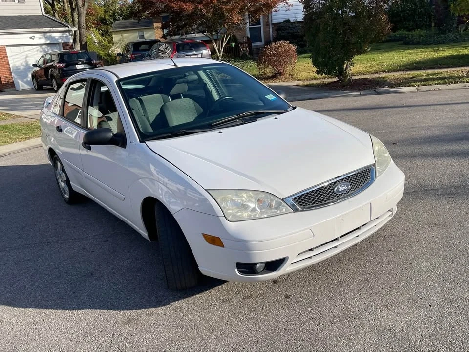 2006 Ford Focus 2nd Gen - Image 10 of 14