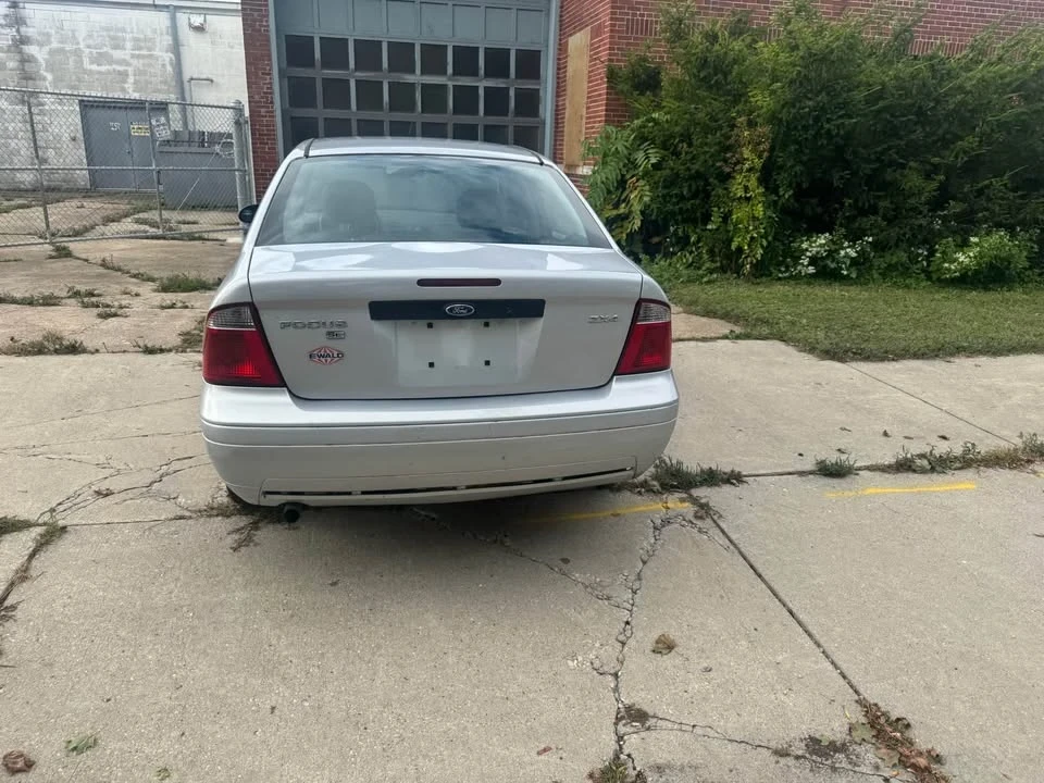 2006 Ford Focus 1st Gen - Image 3 of 5