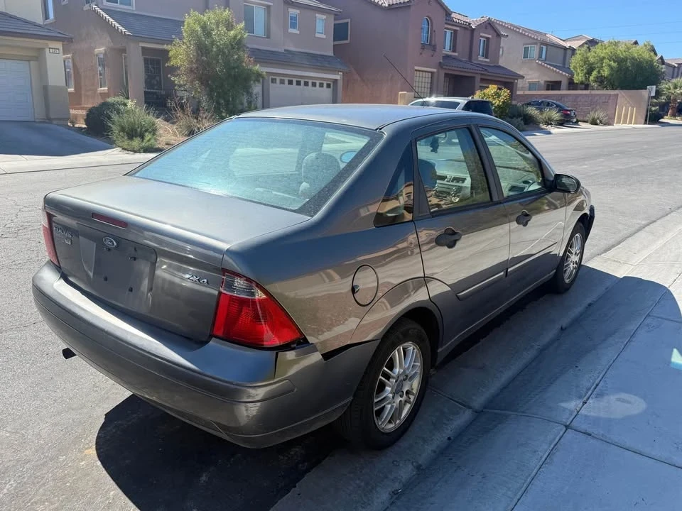 2006 Ford Focus 2nd Gen - Image 3 of 6