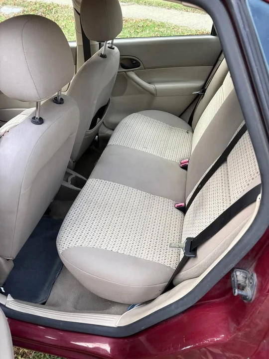 2006 Ford Focus 1st Gen - Image 5 of 5