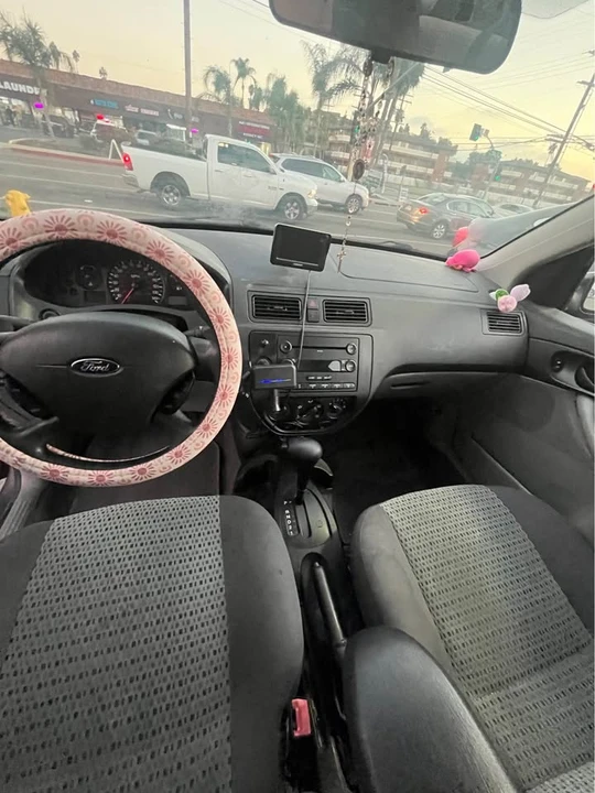 2006 Ford Focus 2nd Gen - Image 7 of 10