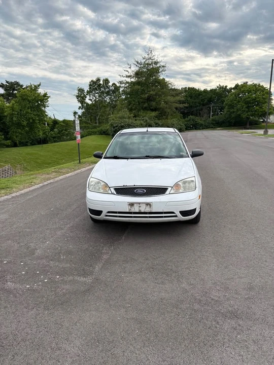 2006 Ford Focus 2nd Gen - Image 3 of 13