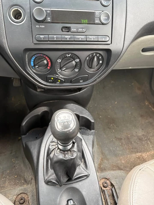 2006 Ford Focus 2nd Gen - Image 13 of 13