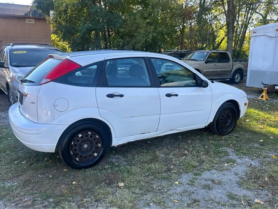 2006 Ford Focus 2nd Gen - Image 7 of 12