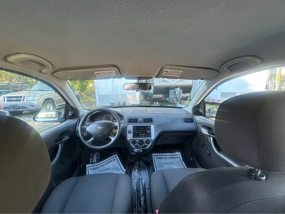 2006 Ford Focus 2nd Gen - Image 10 of 12