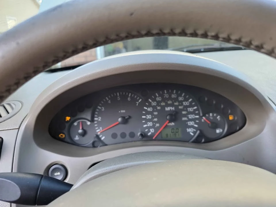 2006 Ford Focus 2nd Gen - Image 2 of 11