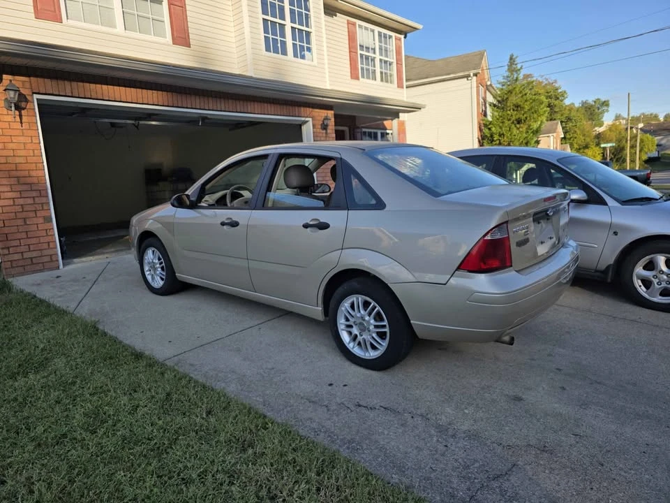2006 Ford Focus 2nd Gen - Image 4 of 11