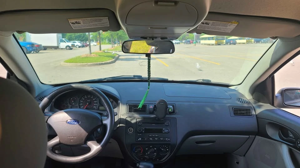 2006 Ford Focus 2nd Gen - Image 5 of 8