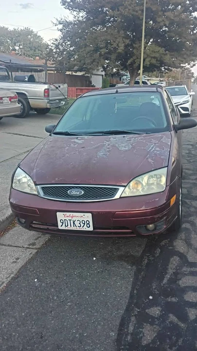 2006 Ford Focus 2nd Gen - Image 2 of 4