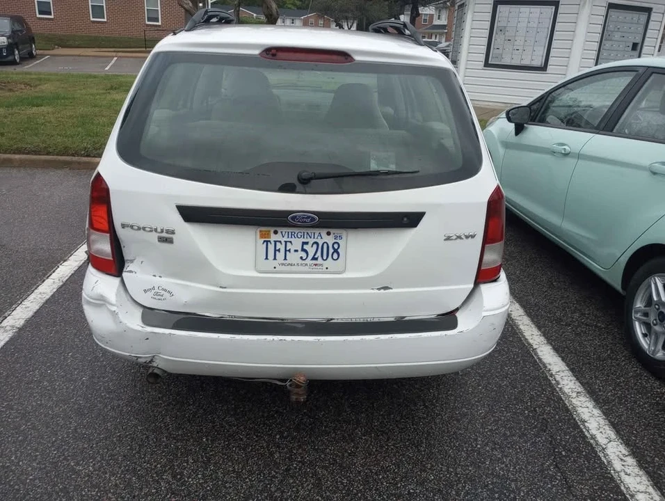 2006 Ford Focus 2nd Gen - Image 7 of 15