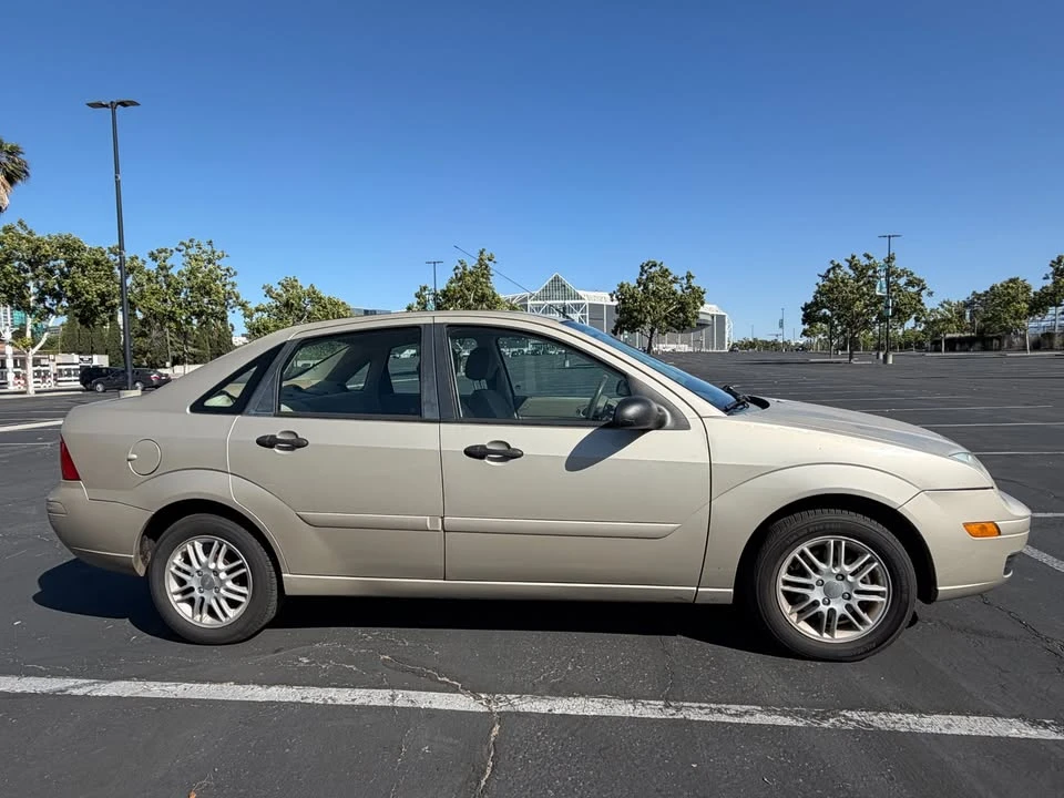 2006 Ford Focus 2nd Gen - Image 2 of 17