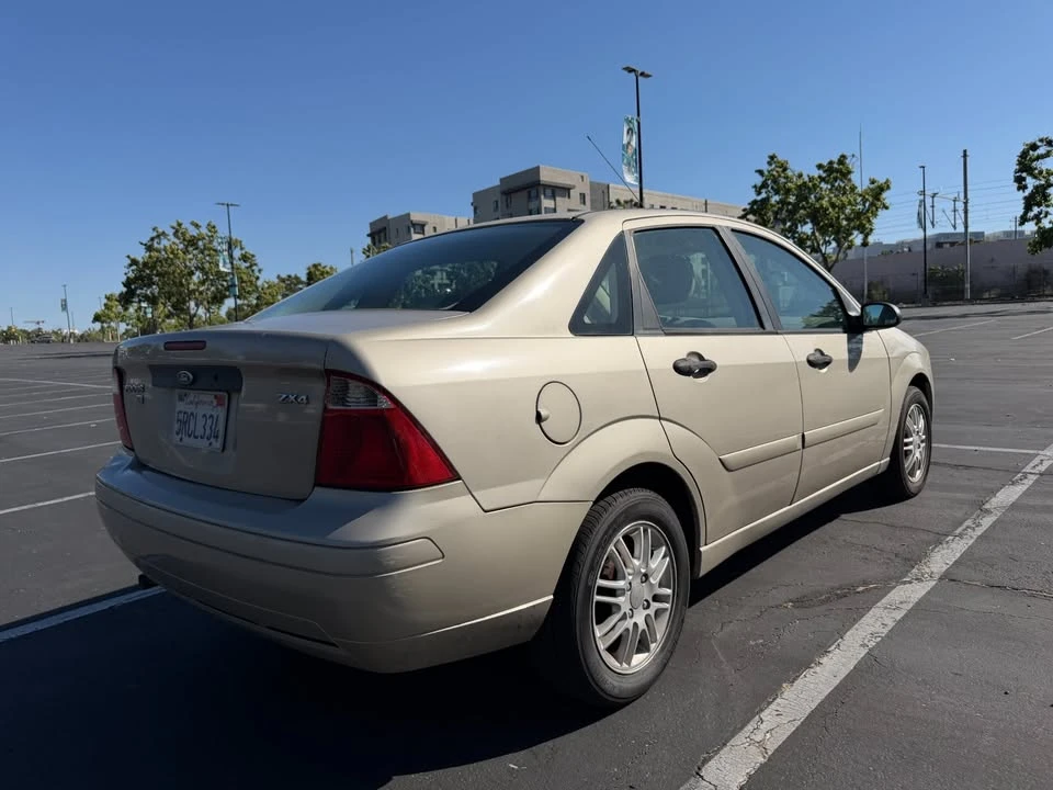 2006 Ford Focus 2nd Gen - Image 3 of 17