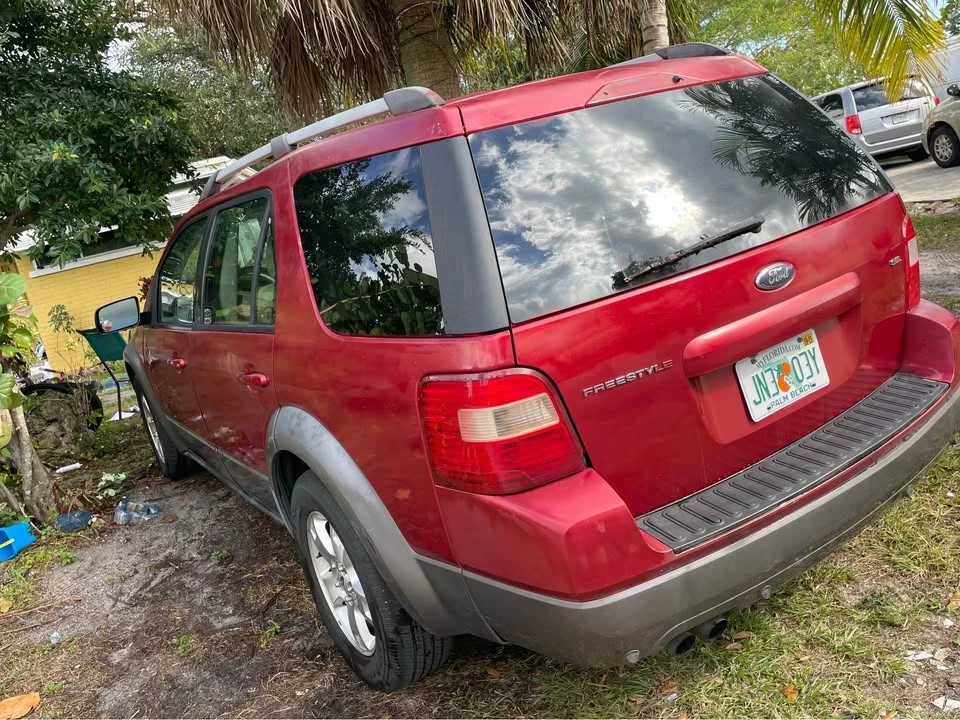 2006 Ford Freestyle - Image 3 of 10