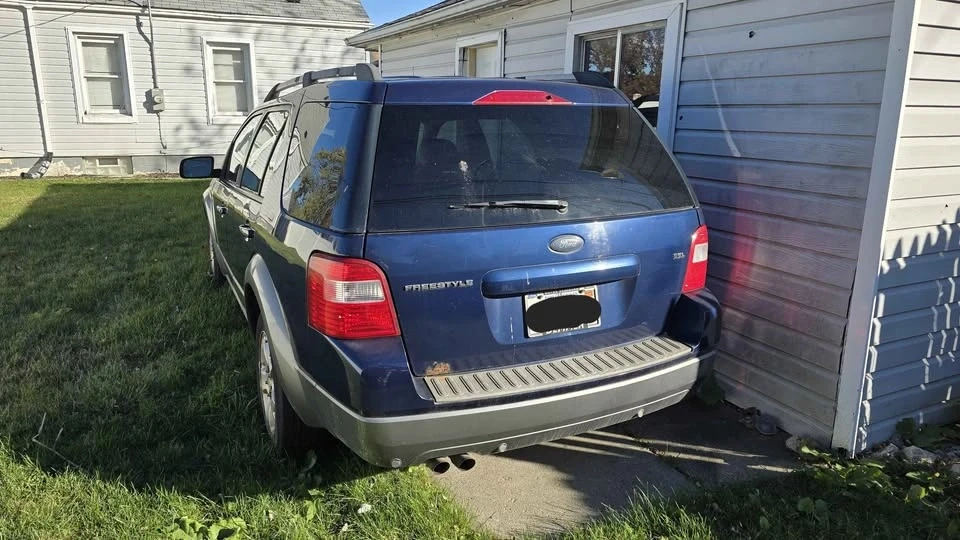 2006 Ford Freestyle - Image 2 of 11