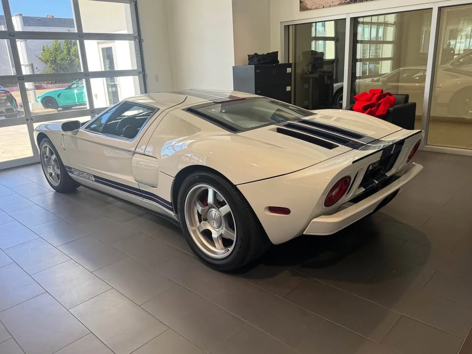 2006 Ford GT 1st Gen - Image 10 of 14