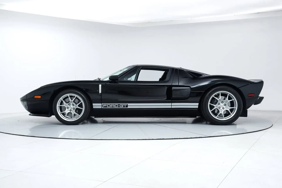 2006 Ford GT 1st Gen - Image 2 of 9