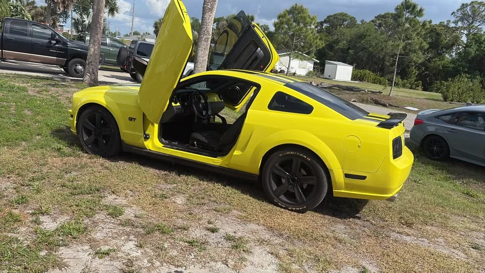 2006 Ford GT 1st Gen - Image 4 of 5