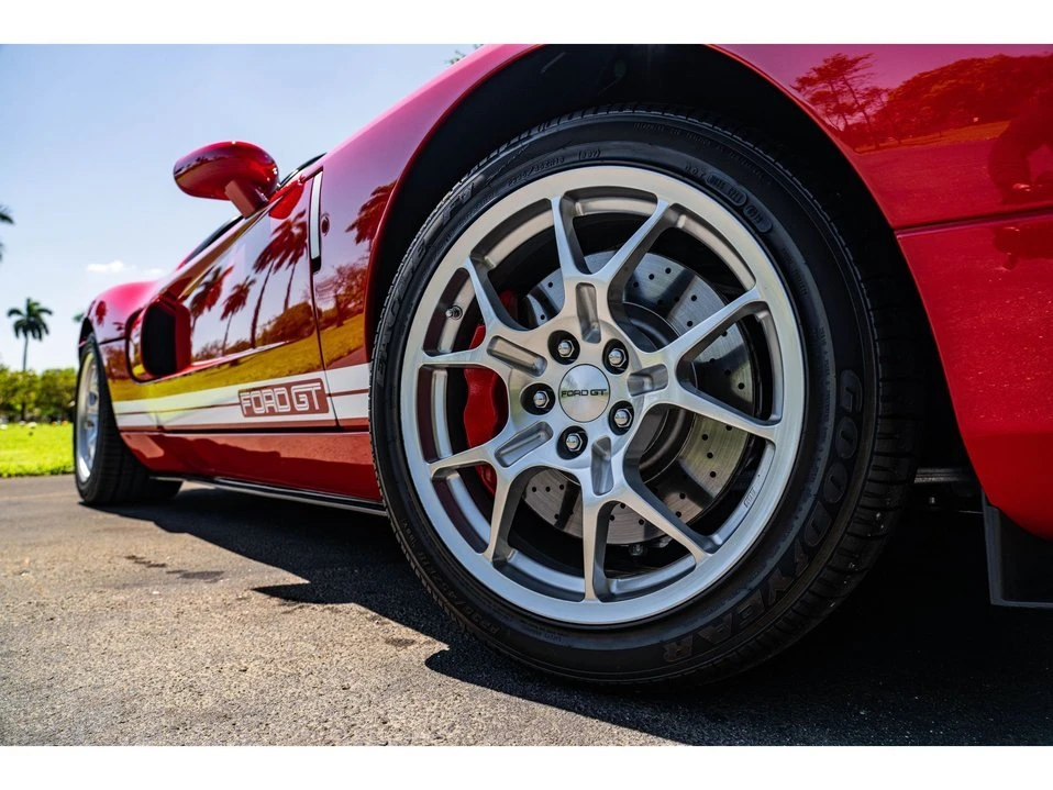 2006 Ford GT 1st Gen - Image 12 of 20