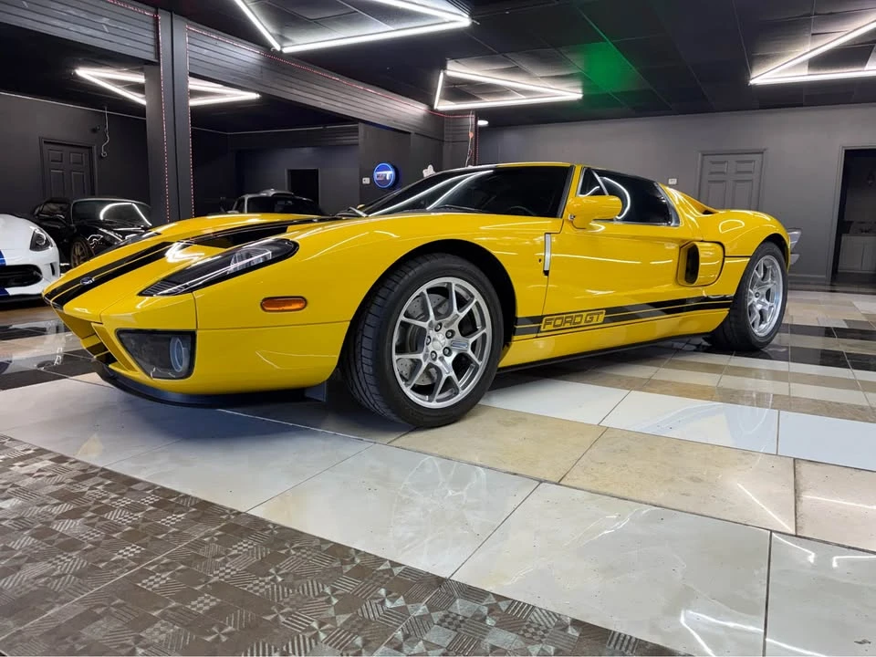 2006 Ford GT 1st Gen - Image 2 of 20