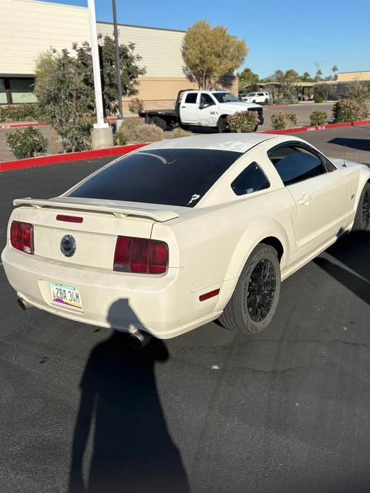 2006 Ford GT 1st Gen - Image 2 of 3
