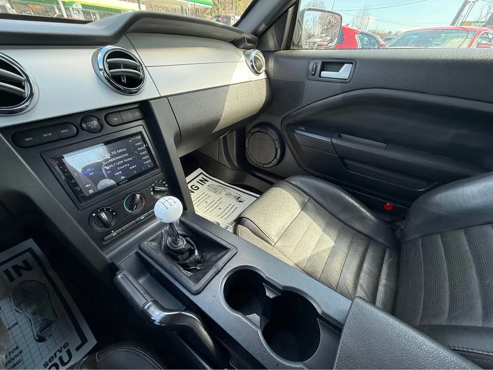 2006 Ford GT 1st Gen - Image 12 of 17