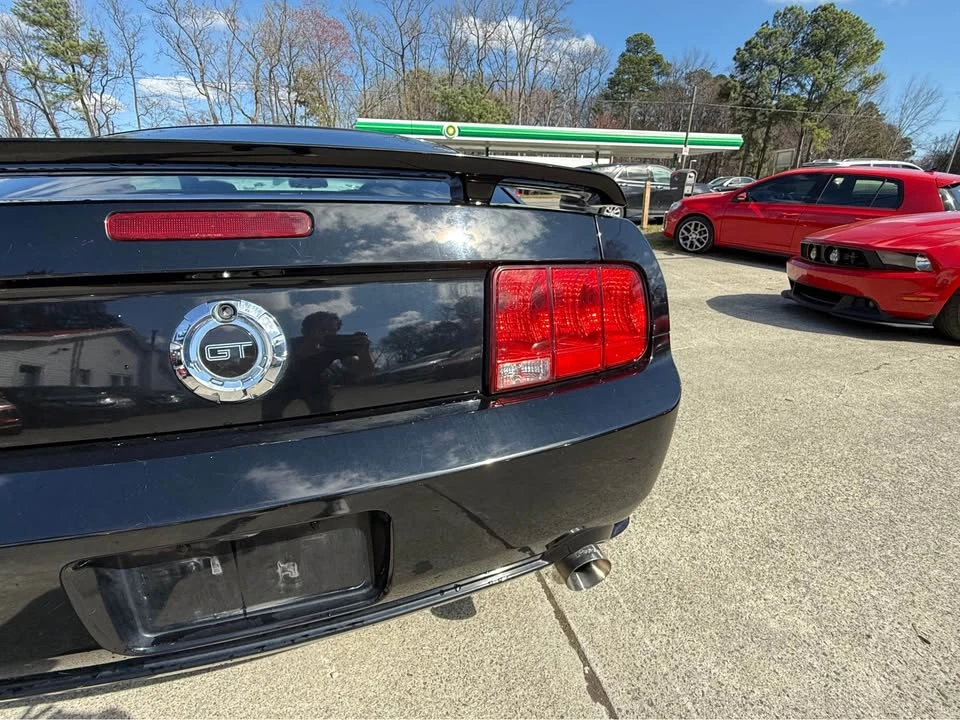 2006 Ford GT 1st Gen - Image 16 of 17