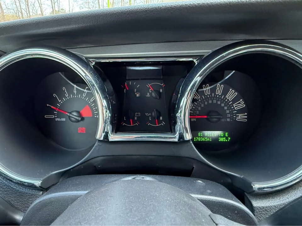 2006 Ford GT 1st Gen - Image 11 of 17