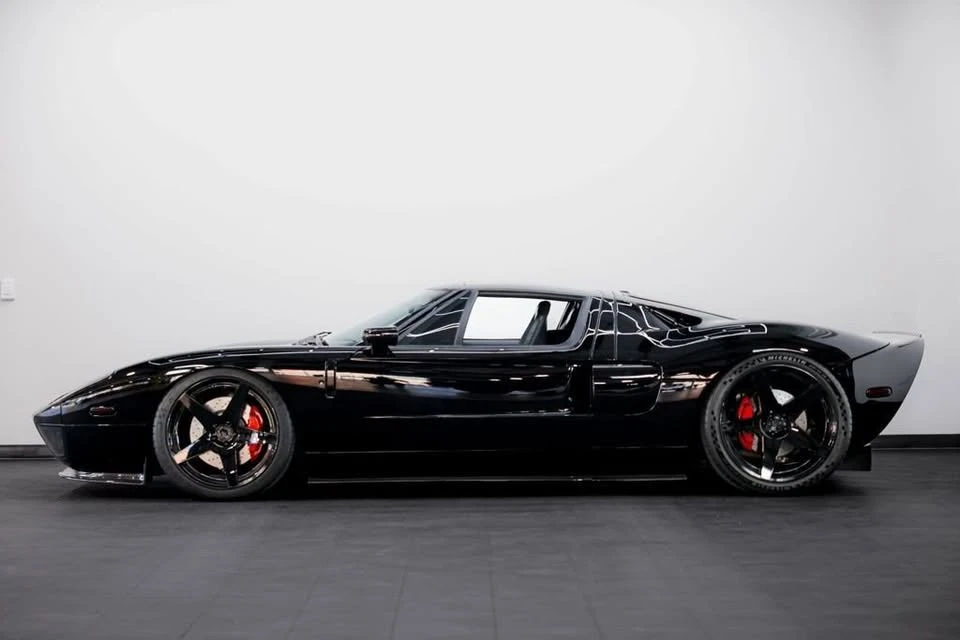 2006 Ford GT 1st Gen - Image 2 of 20
