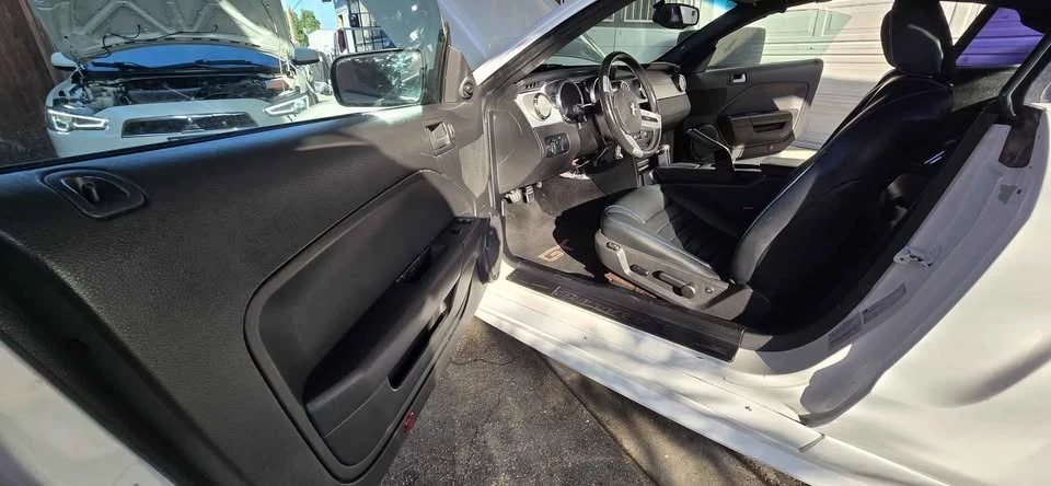 2006 Ford S197 Mustang - Image 2 of 14