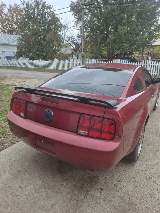 2006 Ford S197 Mustang - Image 2 of 2