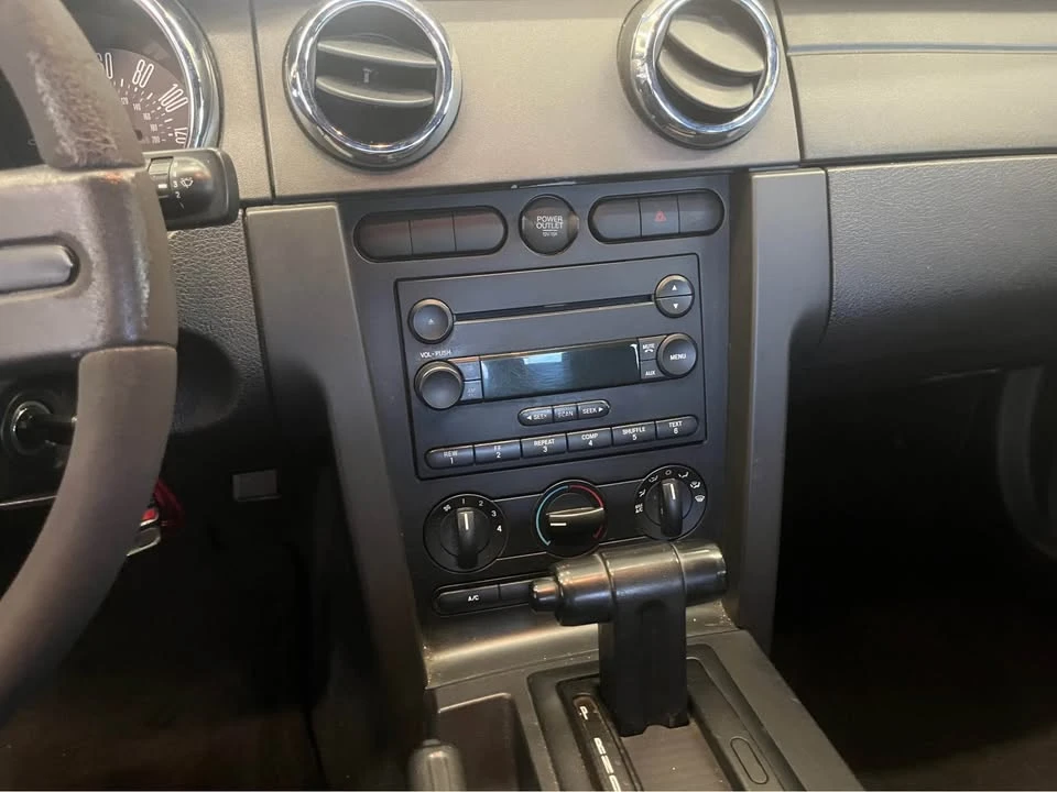 2006 Ford S197 Mustang - Image 8 of 8