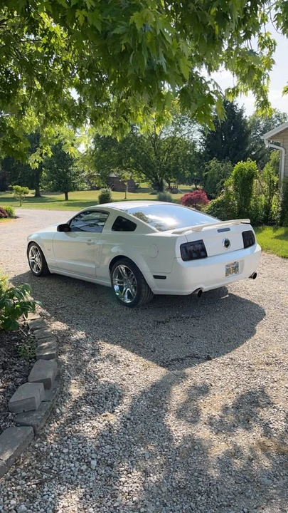 2006 Ford S197 Mustang - Image 2 of 5