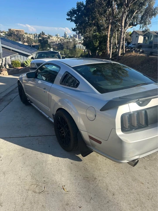 2006 Ford S197 Mustang - Image 2 of 12