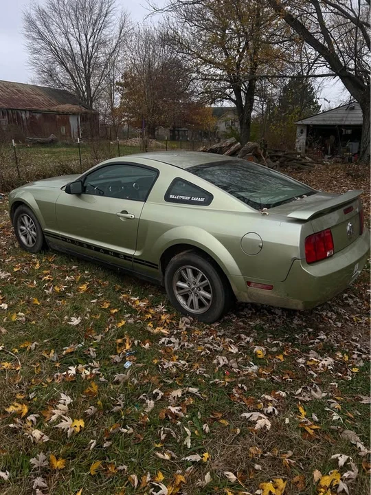 2006 Ford S197 Mustang - Image 2 of 11