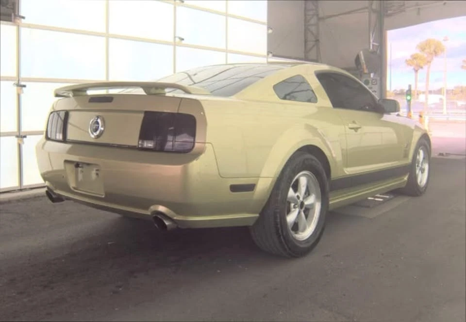 2006 Ford S197 Mustang - Image 3 of 16