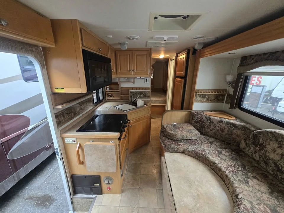 2006 Ford Econoline Van - Image 15 of 20