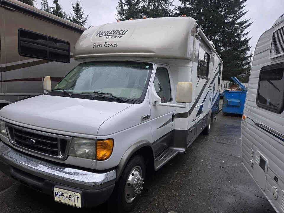 2006 Ford Econoline Van - Image 2 of 20