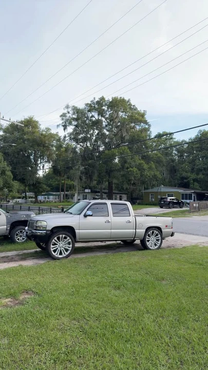 2006 GMC C/K - Image 4 of 13