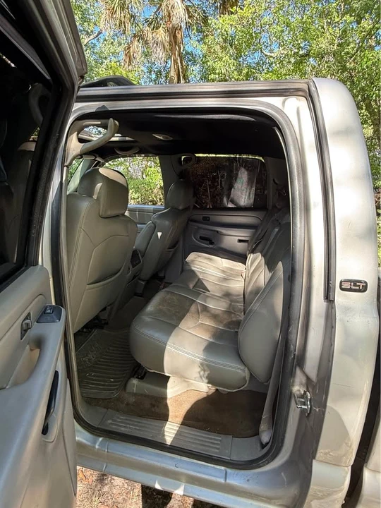 2006 GMC C/K - Image 11 of 13