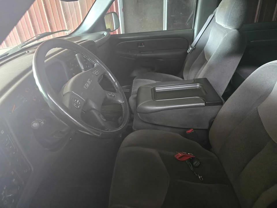 2006 GMC Sierra 2nd Gen - Image 5 of 7