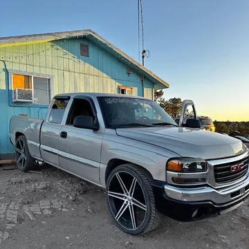 2006 GMC Sierra 1500 Club Coupe Short Bed