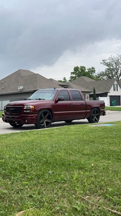 2006 GMC Sierra 2nd Gen - Image 3 of 11