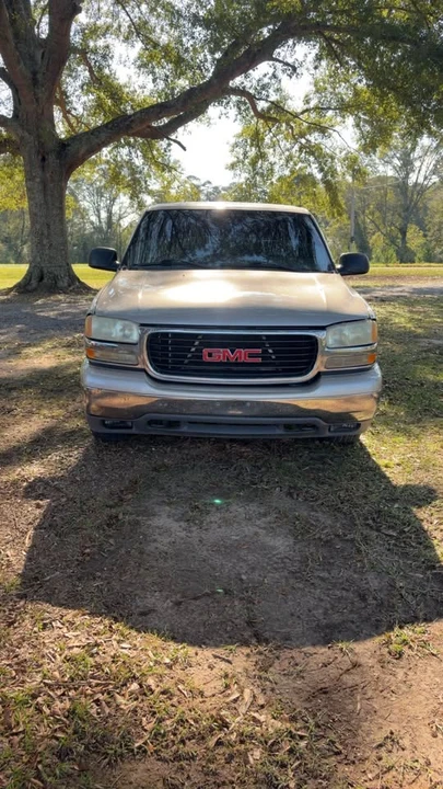 2006 GMC Sierra 2nd Gen - Image 2 of 6