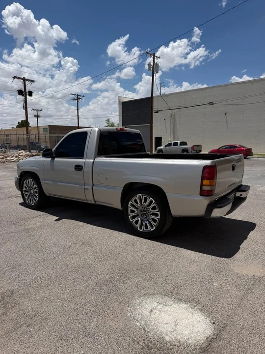 2006 GMC Sierra 2nd Gen - Image 5 of 6