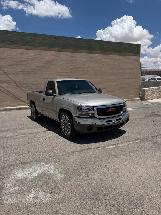 2006 GMC Sierra 2nd Gen - Image 2 of 6