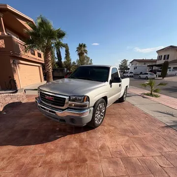2006 GMC 1500 Regular Cab Short Bed