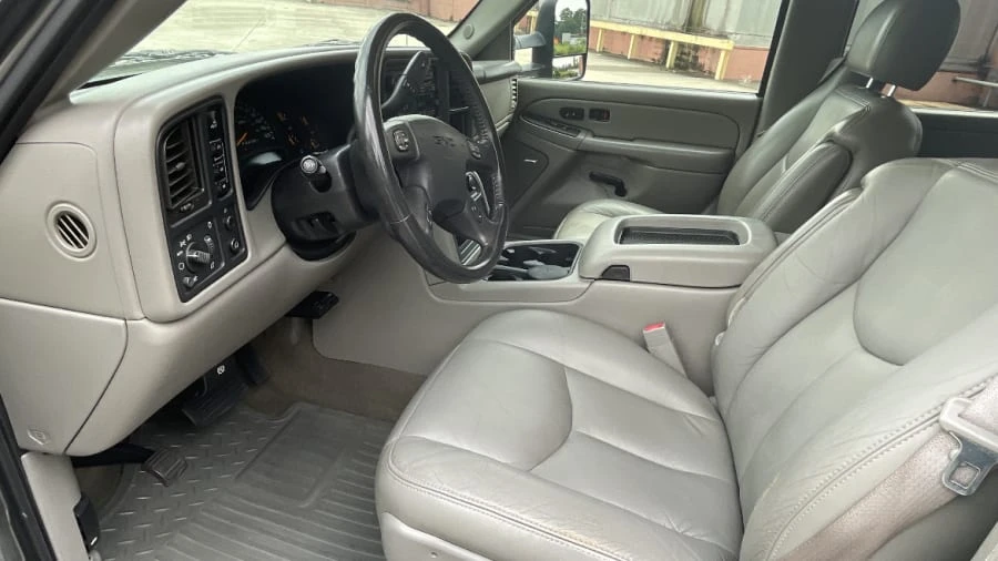 2006 GMC Sierra Heavy Duty 2nd Gen - Image 4 of 14