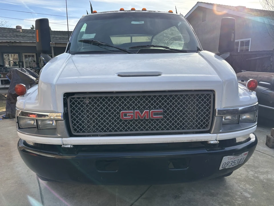 2006 GMC TopKick - Image 8 of 21