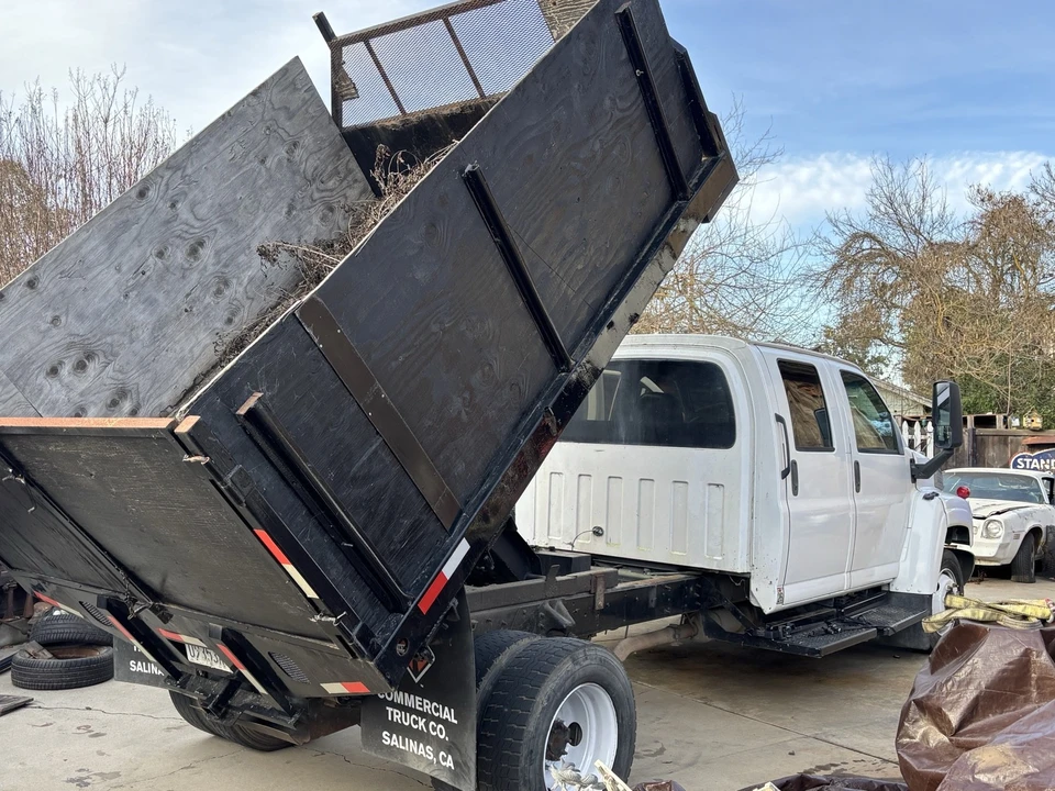 2006 GMC TopKick - Image 3 of 21
