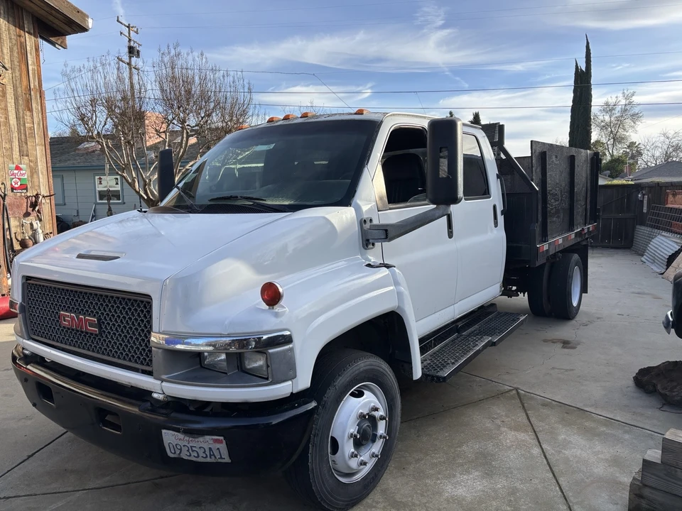 2006 GMC TopKick - Image 7 of 21